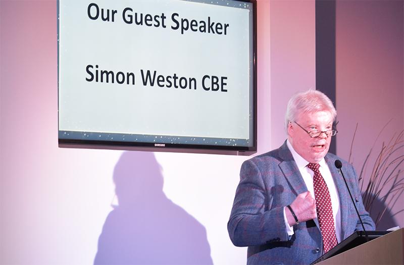 business-partner-awards-2020-simon